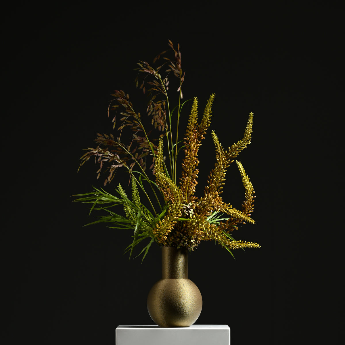 Camilla Ball Vase 28 Bronze
