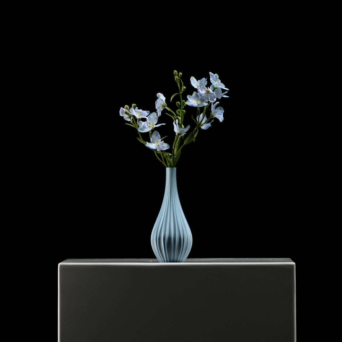 Oriana Bottle Vase 15 Ice Blue